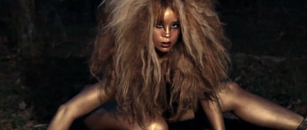 Ποιας superstar είναι κόρη η πρωτοεμφανιζόμενη LionBabe;