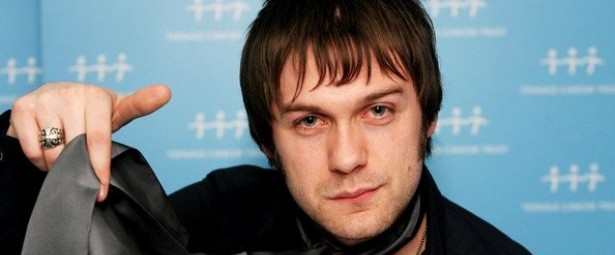 Βιογραφία | Tom Meighan, ο τραγουδιστής των Kasabian