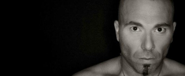 “Μην Αστοχήσεις” | Νέο τραγούδι από τον Βαλάντη