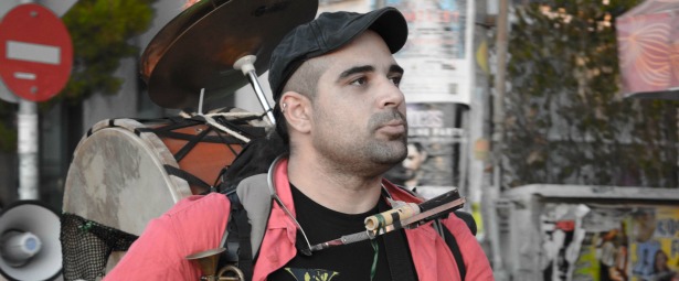 Ο Αλκιβιάδης Κωνσταντόπουλος live στο Mike’s Irish Bar 7,21,28/2