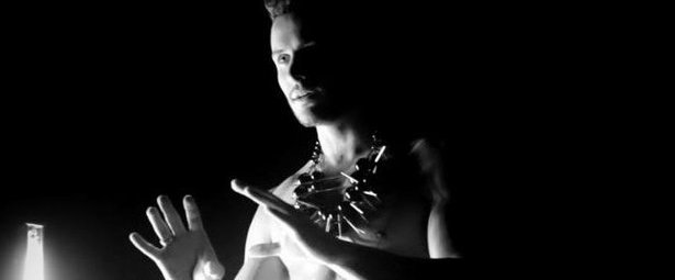 Άκου το πρώτο single του CF!