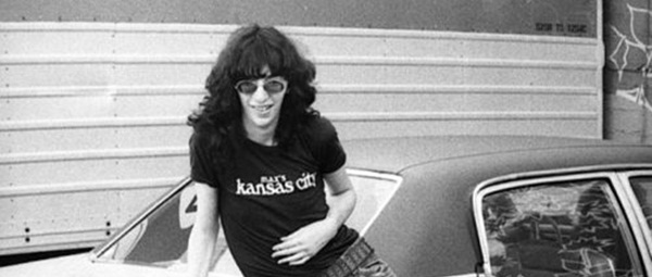 Η δισκοθήκη του Joey Ramone προς πώληση