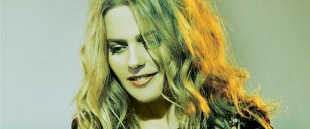 Δες το ολοκαίνουργιο video clip της Ελένης Τσαλιγοπούλου!