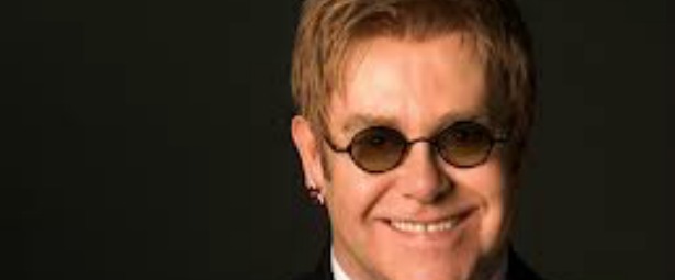 Ο Elton John θα συμμετάσχει στο νέο album των Queens of the Stone Age