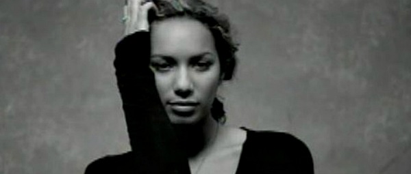 Νέα συνεργασία από τον Ricky Hil και Leona Lewis!