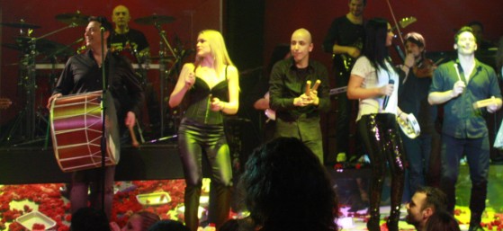 Η θεατρική πρεμιέρα του Νίκου Μακρόπουλου & της παρέας του!