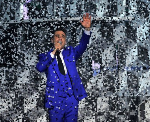 robbie-williams-brit-awards-2013
