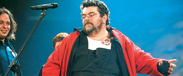 Μια συναυλία-αφιέρωμα στο Σταμάτη Κραουνάκη!