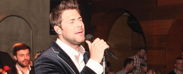 Ο Χρήστος Χολίδης ξεσήκωσε το Divine!!!