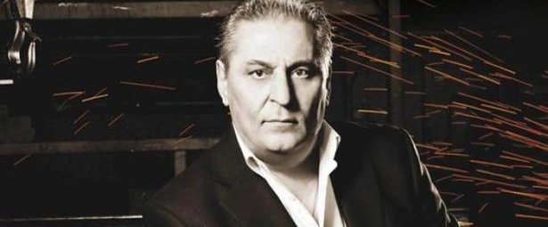 Ένα ολοκαίνουργιο - και επίκαιρο! - τραγούδι από το Ζαφείρη Μελά!