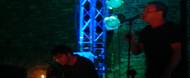 Οι Puressence στην κεντρική σκηνή του Σταυρού του Νότου 28/3