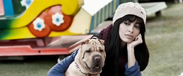 Η Ελένη Φουρέιρα για τα δύσκολα παιδικά της χρόνια| "Κοιμόμουν στο μπάνιο"