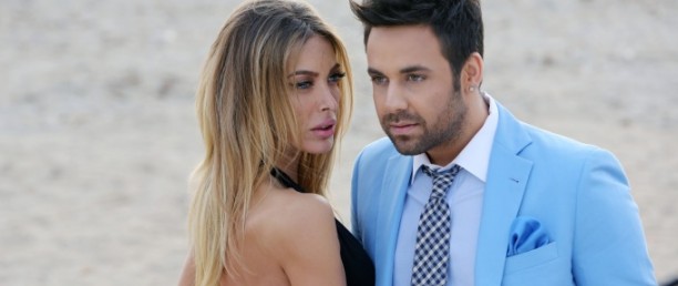 Αποκλειστικό: Δείτε την επίσημη αφίσα Γιώργου Γιαννιά και Αμαρυλλίς για το Frangelico Upper Class!