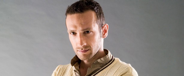 Ολοκαίνουριο τραγούδι έρχεται από τον Γιώργο Καραδήμο!