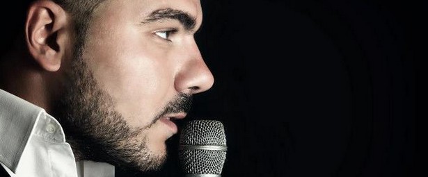 Νέο τραγούδι | Μάνος Μακρόπουλος – “Τσιγάρο Ανάβω”