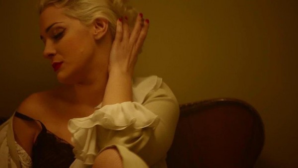 natassa-mpof;iliou-sunexeia-sta-oria1