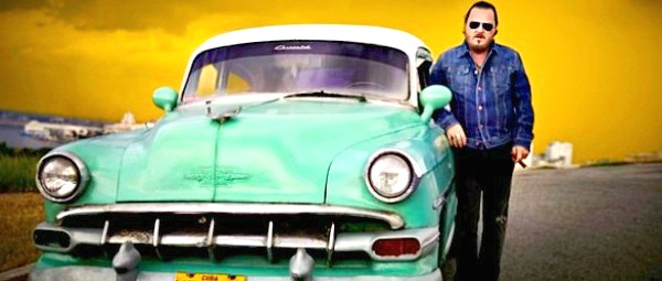 “Love is all around”: Το νέο τραγούδι του Zucchero! 