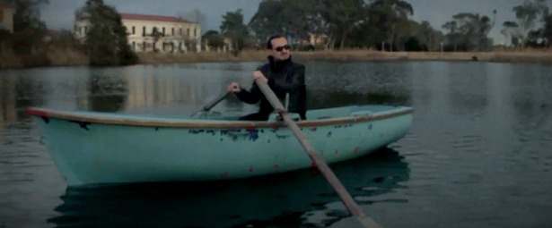 Λευτέρης Πανταζής | Ολοκαίνουργιο video clip για το «Καΐκι»!