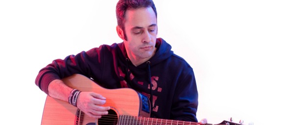 Νέο video clip από τον Φάνη Τζιάστα! | «Άναψε τα φώτα»