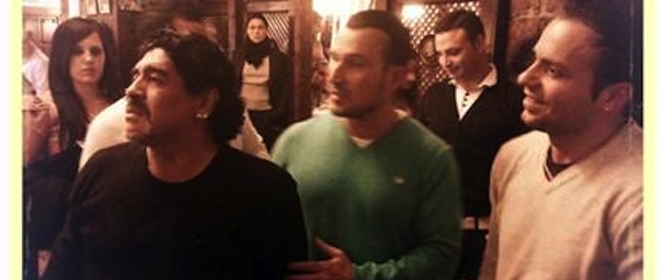 Ο Maradona ξέρει το "Mamacita Buena" και τον Claydee! 