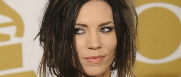 Ακούστε το νέο single της Skylar Grey, “Final Warning”