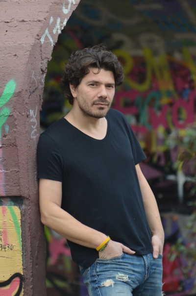 apostolos-valaroutsos-02