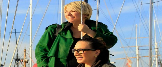 Λίνα Νικολακοπούλου & Αργυρώ Καπαρού live στο Polis Art Cafe 19,26/4