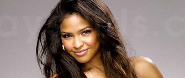 “Paradise”, το νέο video clip της Cassie με τον Wiz Khalifa