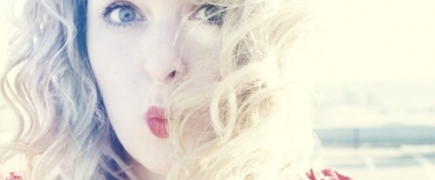 ''Became The Sun''| Η Μαριέττα Φαφούτη φέρνει τον ''ήλιο'' στον κήπο του Μεγάρου Μουσικής Αθηνών την Παρασκευή 19/7.