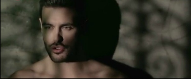 Τα «τατουάζ» του Κώστα Μαρτάκη! | Νέο video clip