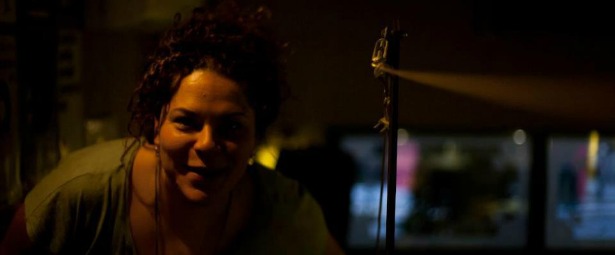 "Easily": Το νέο τραγούδι και video clip της Ματούλας Ζαμάνη!