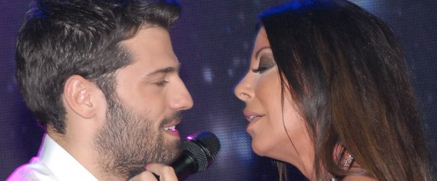 Όταν η Lady Άντζελα και πολλοί ακόμη επισκέφτηκαν τον Κωνσταντίνο Αργυρό... Δείτε φωτογραφίες!