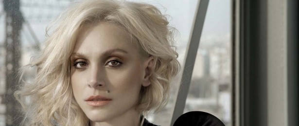 «Η επιμονή σου» | Η Ελεωνόρα Ζουγανέλη μας παρουσιάζει το νέο της single