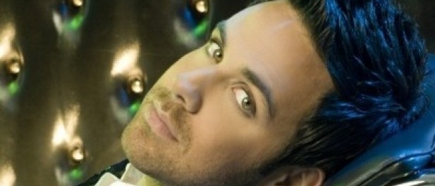 Γιώργος Γιαννιάς | Τον ‘έλουσαν’ με γαρύφαλλα!