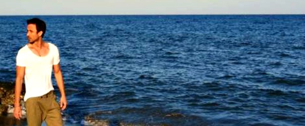 Το νέο τραγούδι του Κωνσταντίνου Χριστοφόρου! | «Να ρωτάω τα κύματα»