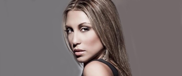 Η μουσική οικογένεια της Stigma Records υποδέχεται την Μαρία Καρλάκη!