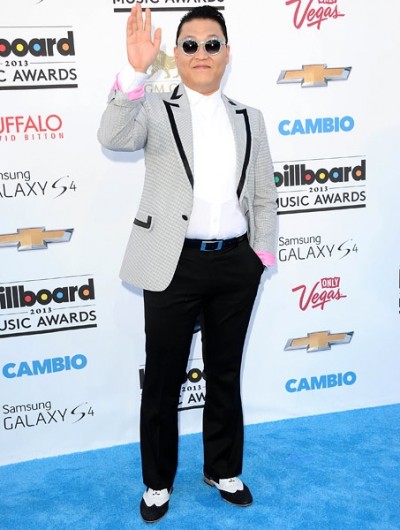 psy-blue-carpet-bbma2013