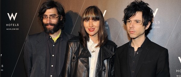 "Mosquito" καινούριο βιντεοκλίπ από Yeah Yeah Yeahs