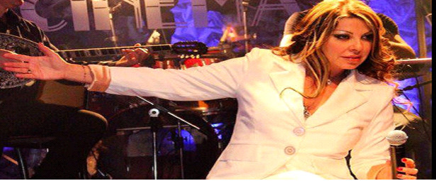 Πλούταρχος-Ζήνα υποδέχονται την Άντζελα Δημητρίου.....τραγουδώντας