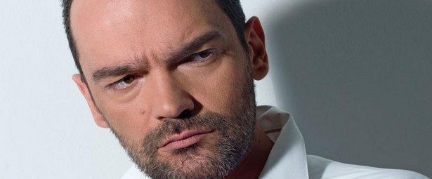 Κωνσταντίνος Καζάκος: «Οι νέοι είναι πια ευνουχισμένοι, πρέπει να αλλάξουν την κατάσταση»