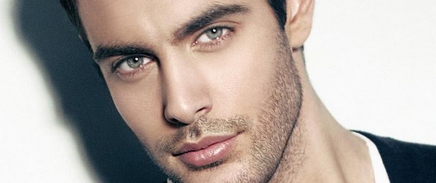 Κώστας Μαρτάκης: «Ένας από τους λόγους που πήγα στο Your Face Sounds Familiar ήταν για να τσαλακώσω την εικόνα μου, βαρέθηκα να με λένε Τζον Τζον!»