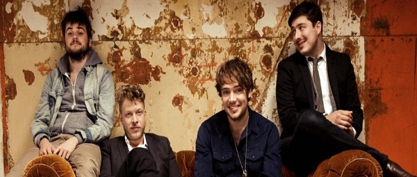 Στο νοσοκομείο ο μπασίστας των Mumford & Sons