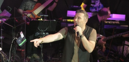 Αντώνης Ρέμος: "Η καρδιά με πηγαίνει εμένα" δήλωσε και μας το παρουσίασε σε ένα μοναδικό live!