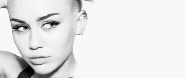 Miley Cyrus: "Οι haters μου δίνουν κίνητρο να συνεχίσω"