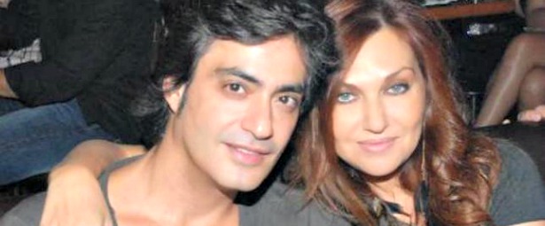 Oικογενειακές διακοπές στην Μύκονο για Σχοινά - Γαρμπή