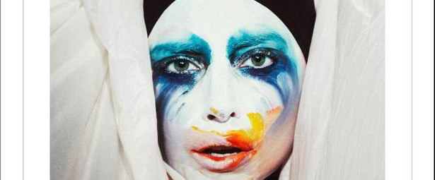 Η Lady Gaga προδίδει νέους στίχους από το νέο της single 
