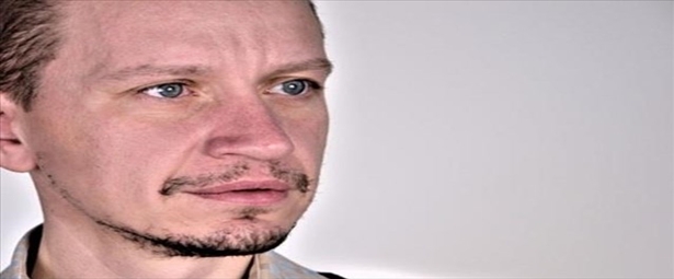 Θέατρο | Έφυγε από τη ζωή ο σκηνοθέτης Χρήστος Καρχαδάκης..