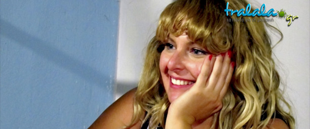 Μαριέττα Φαφούτη: «Δε μπορώ να γράψω στίχους στα αγγλικά όπως θα έγραφε ένας άγγλος, αυτό θα μπορούσε να είναι μια αδυναμία»