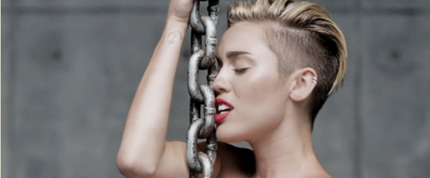 Η Miley Cyrus No1 στο Billboard Hot 100 με το “Wrecking Ball”!