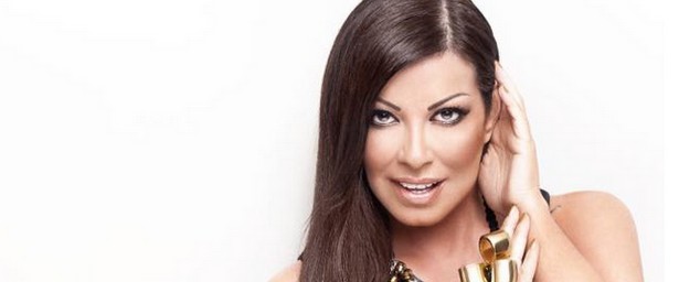 "Μια Αγάπη" | Ακούστε το νέο τραγούδι της Άντζελας Δημητρίου